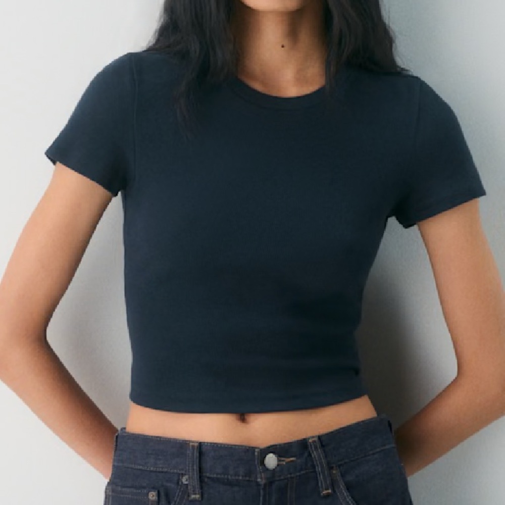 Aritzia TNA Navy Crew Neck Tee